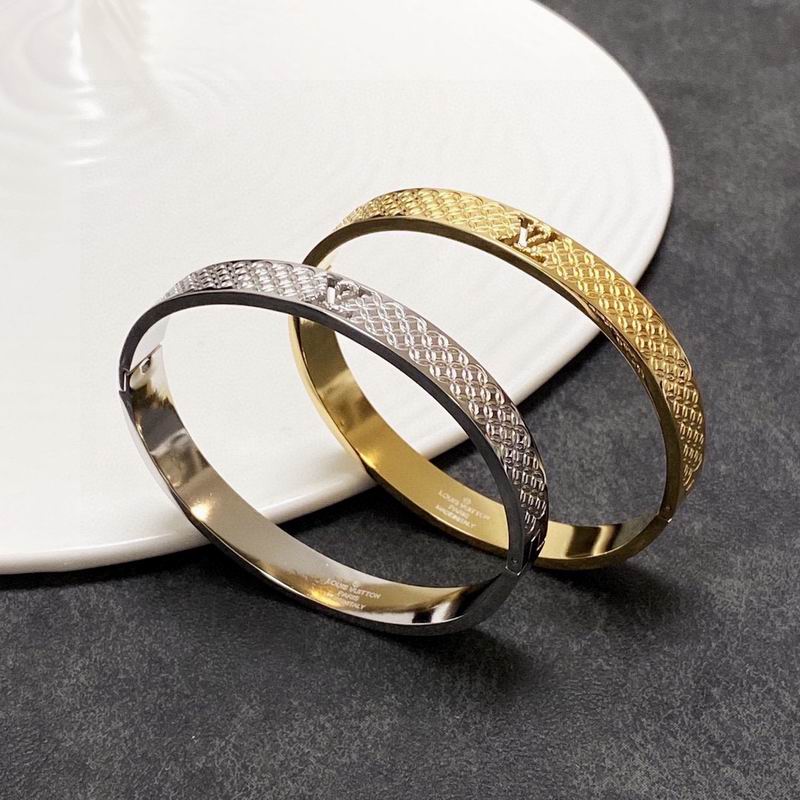 LV Bracelet 03lyr615